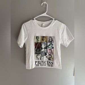 Canvas Disney Princess The Eras Tour Graphic Print Cropped Shirt Women’s SZ XS